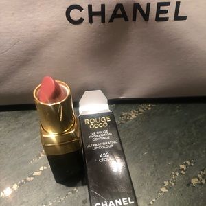 Cheney Rouge Coco Hydrating creme lip contour #432